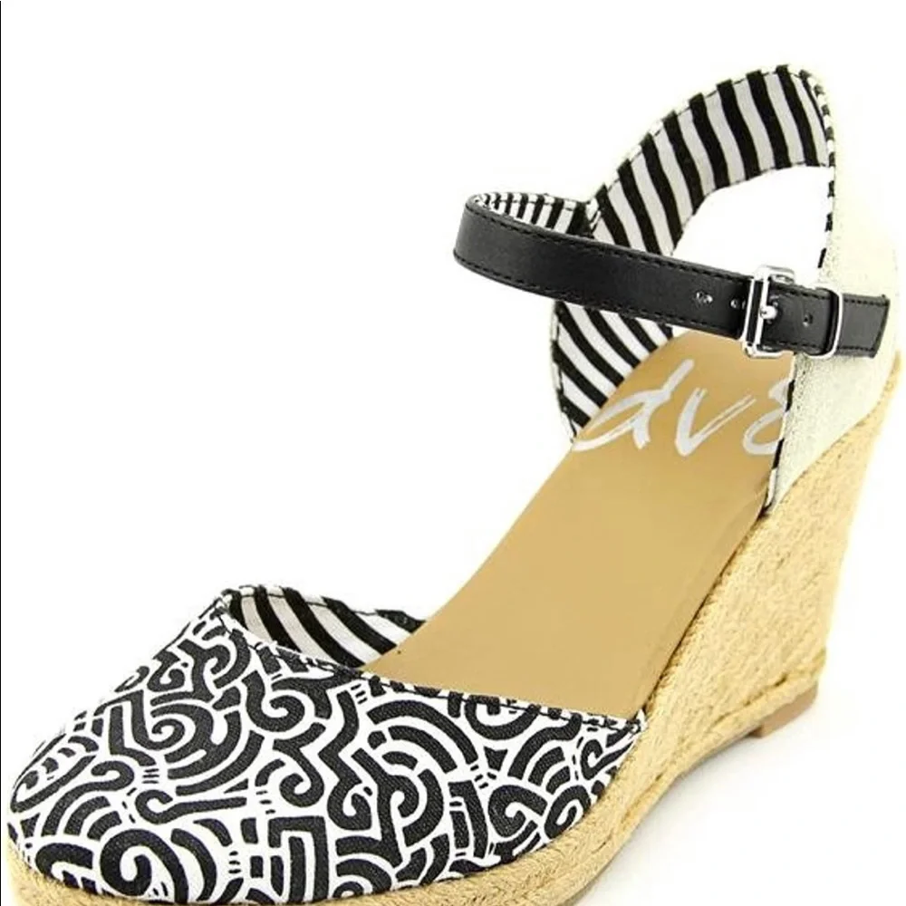 DV8 wedge heels black white 7.5 - Picture 12 of 12